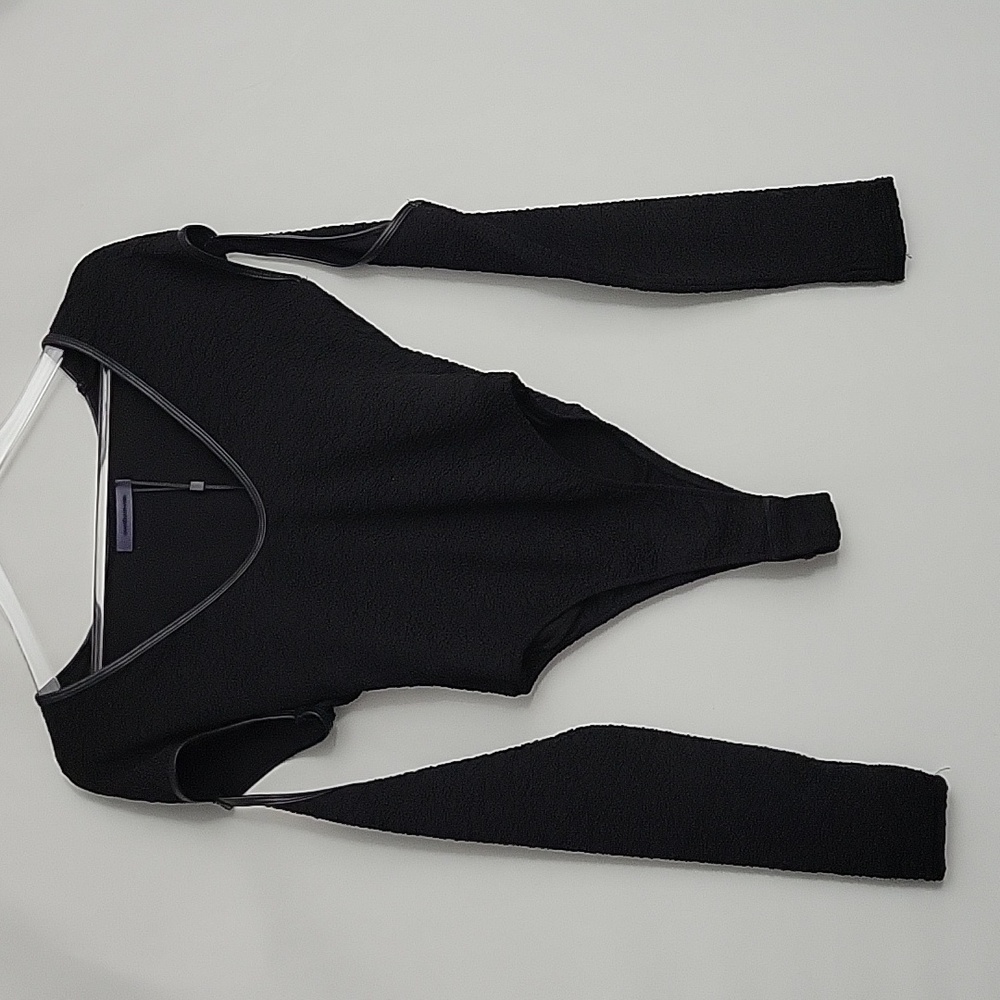 NWT Maniere De Voir Ruched Cut Out Sleeve Bodysuit Size 8 Black